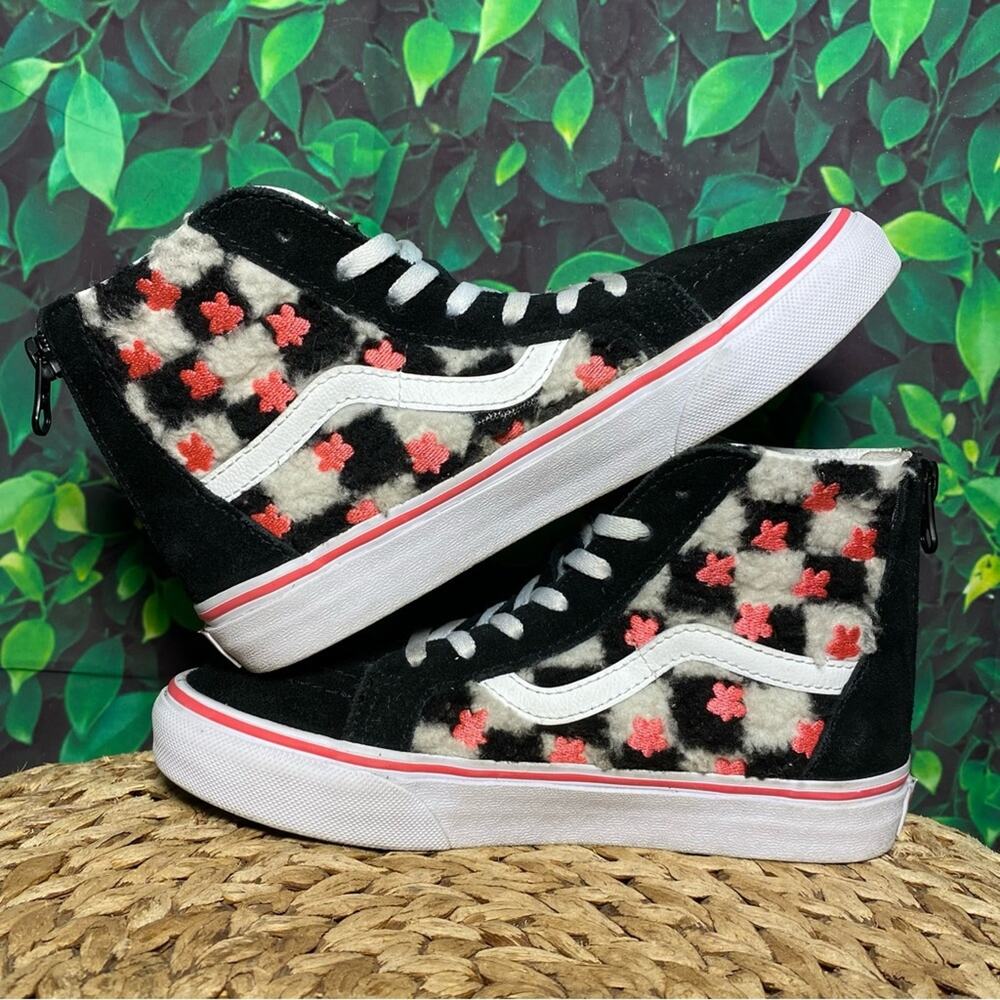 Vans sk8 hi checkerboard floral fuzzy pink kids 2